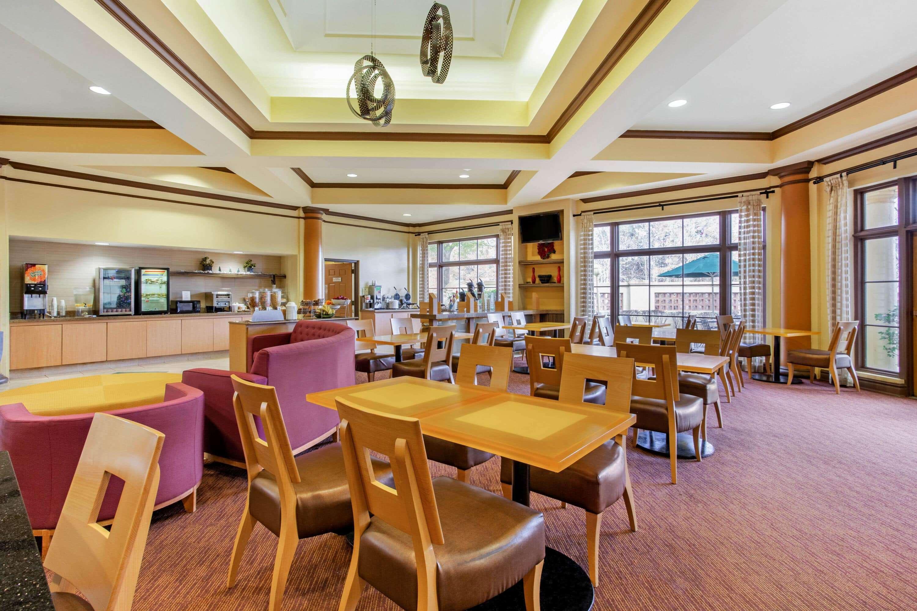 La Quinta By Wyndham Raleigh Cary Hotel Eksteriør billede