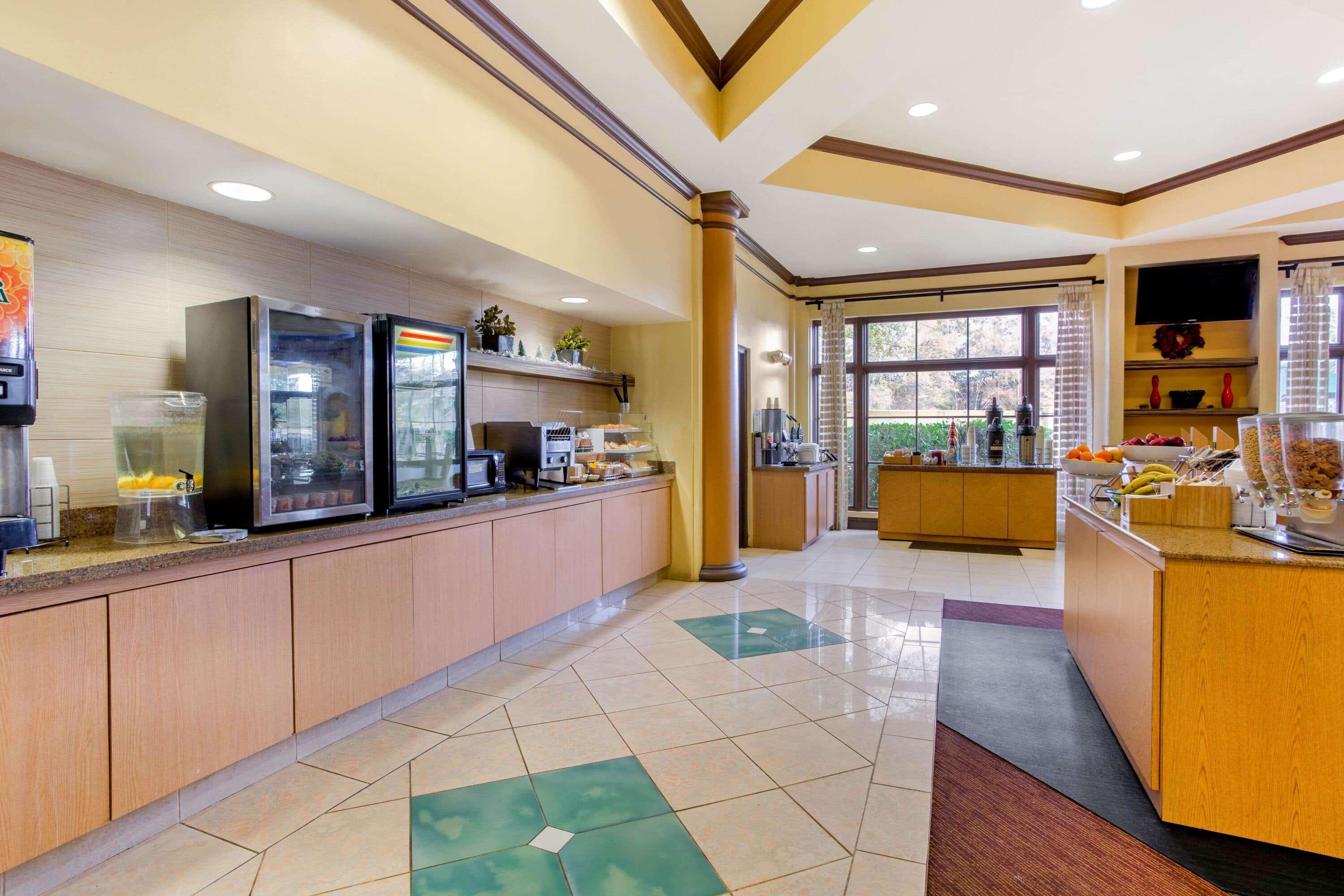 La Quinta By Wyndham Raleigh Cary Hotel Eksteriør billede