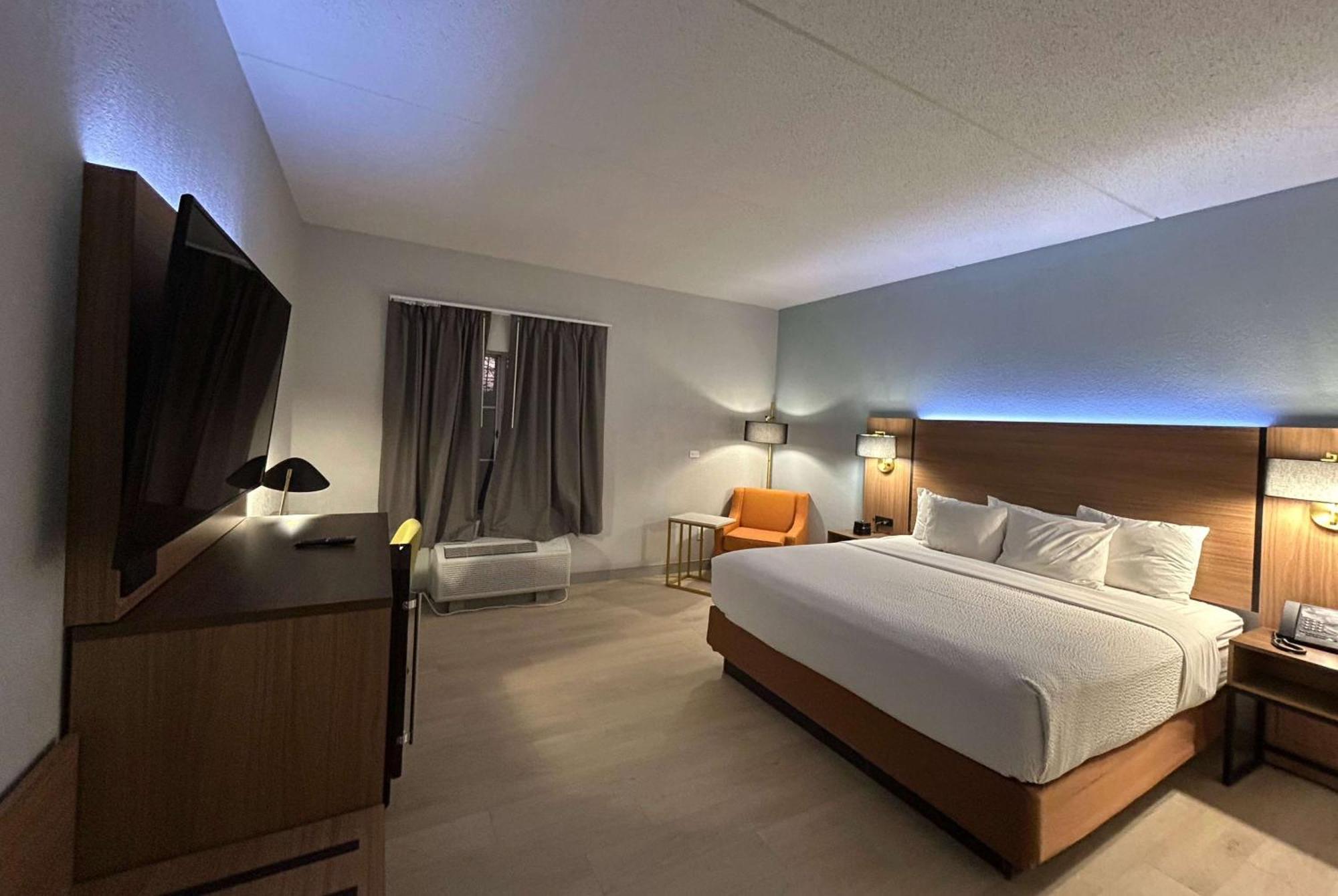 La Quinta By Wyndham Raleigh Cary Hotel Eksteriør billede