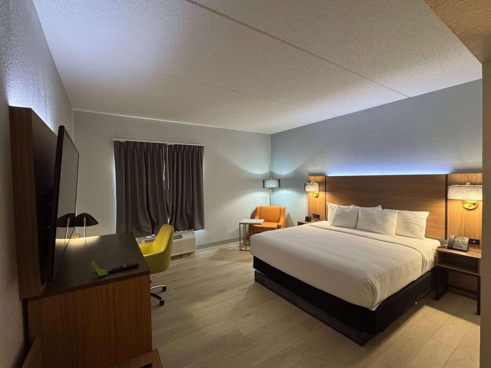 La Quinta By Wyndham Raleigh Cary Hotel Eksteriør billede