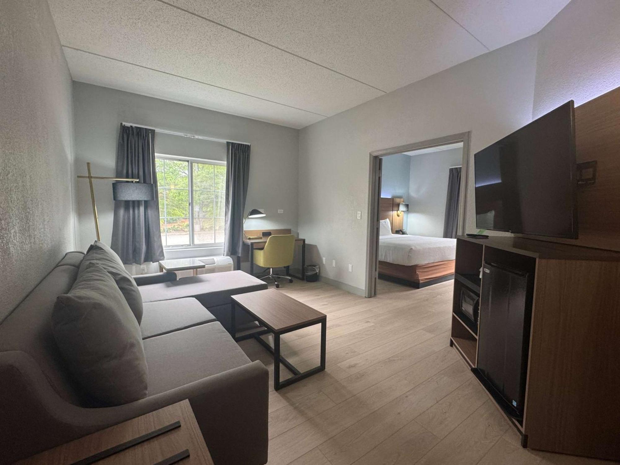 La Quinta By Wyndham Raleigh Cary Hotel Eksteriør billede